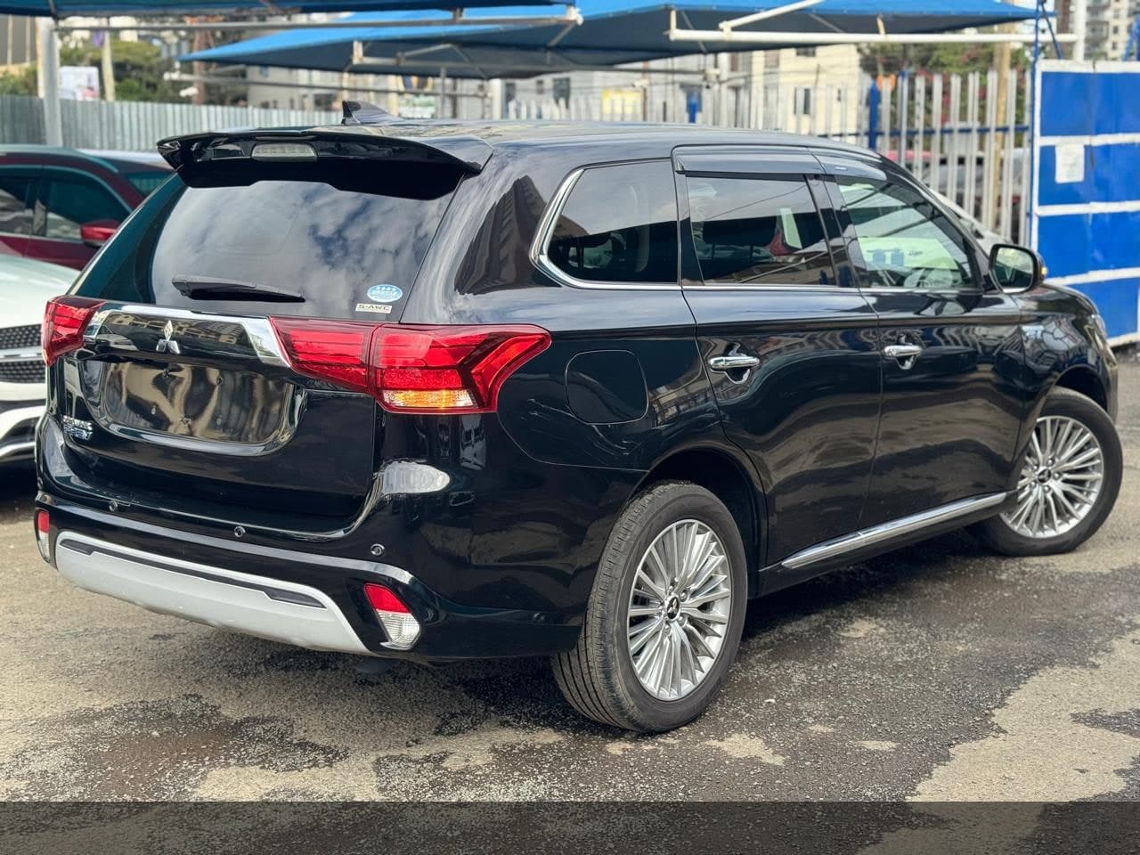 2019 Mitsubishi Outlander image 4