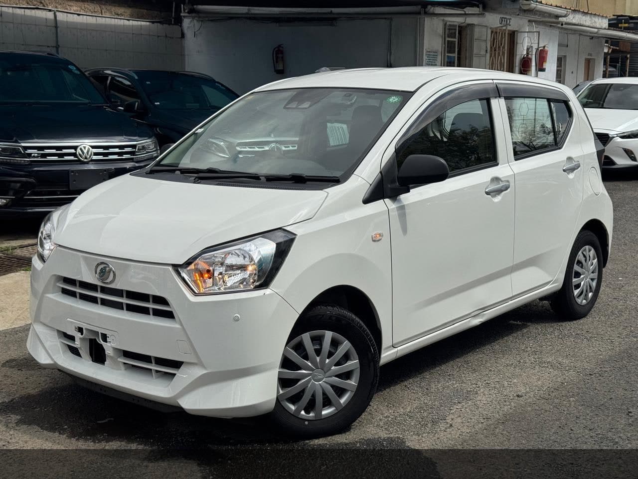 2020 Daihatsu Mira image 2