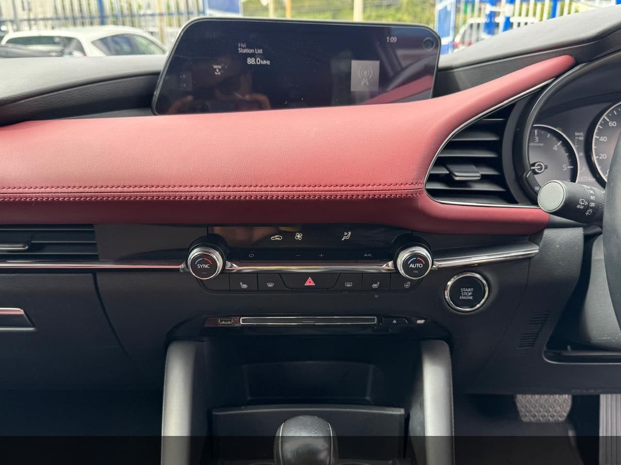 2019 Mazda 3 BURGUNDY PACKAGE image 5