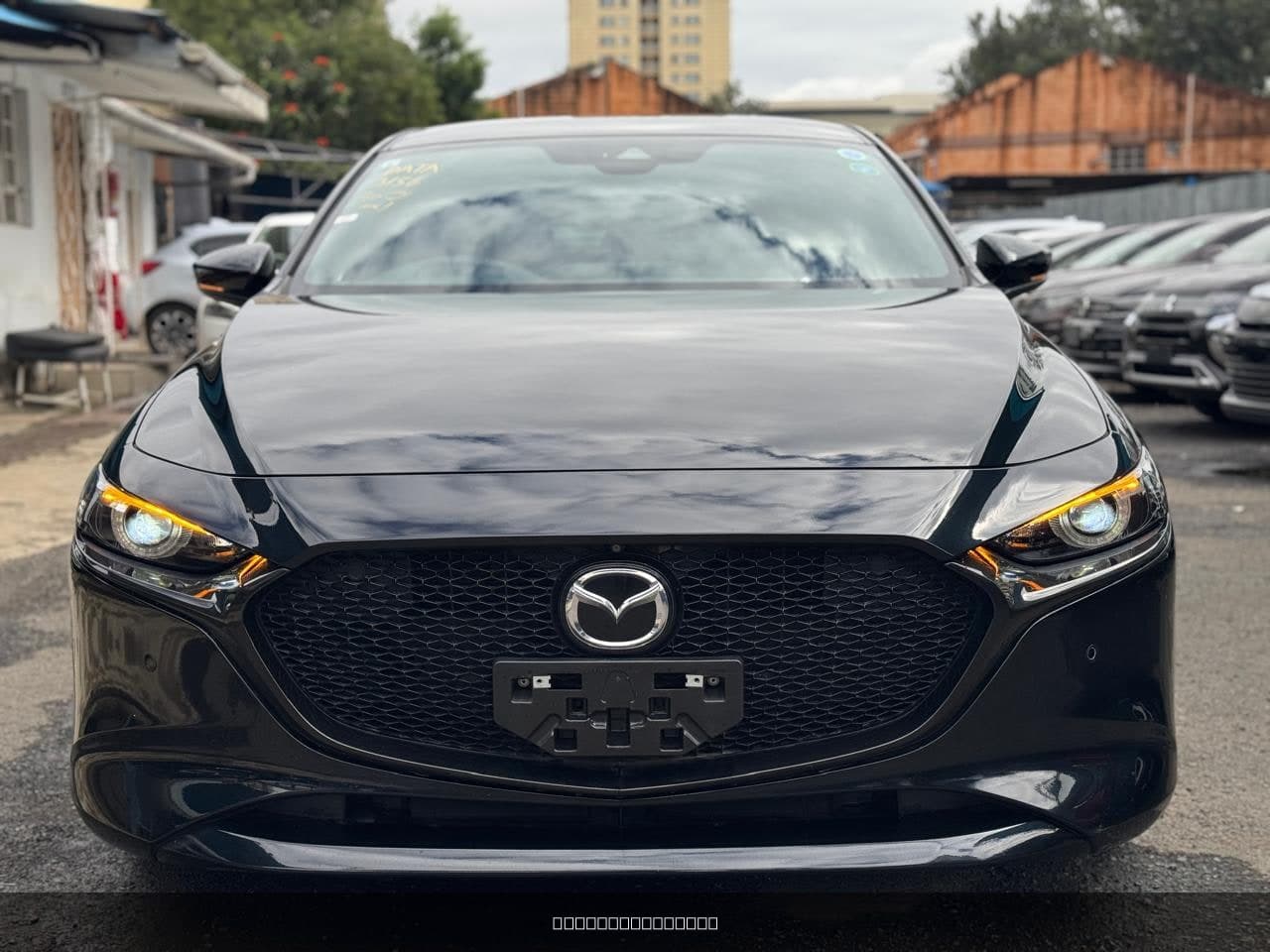2019 Mazda 3 BURGUNDY PACKAGE image 2