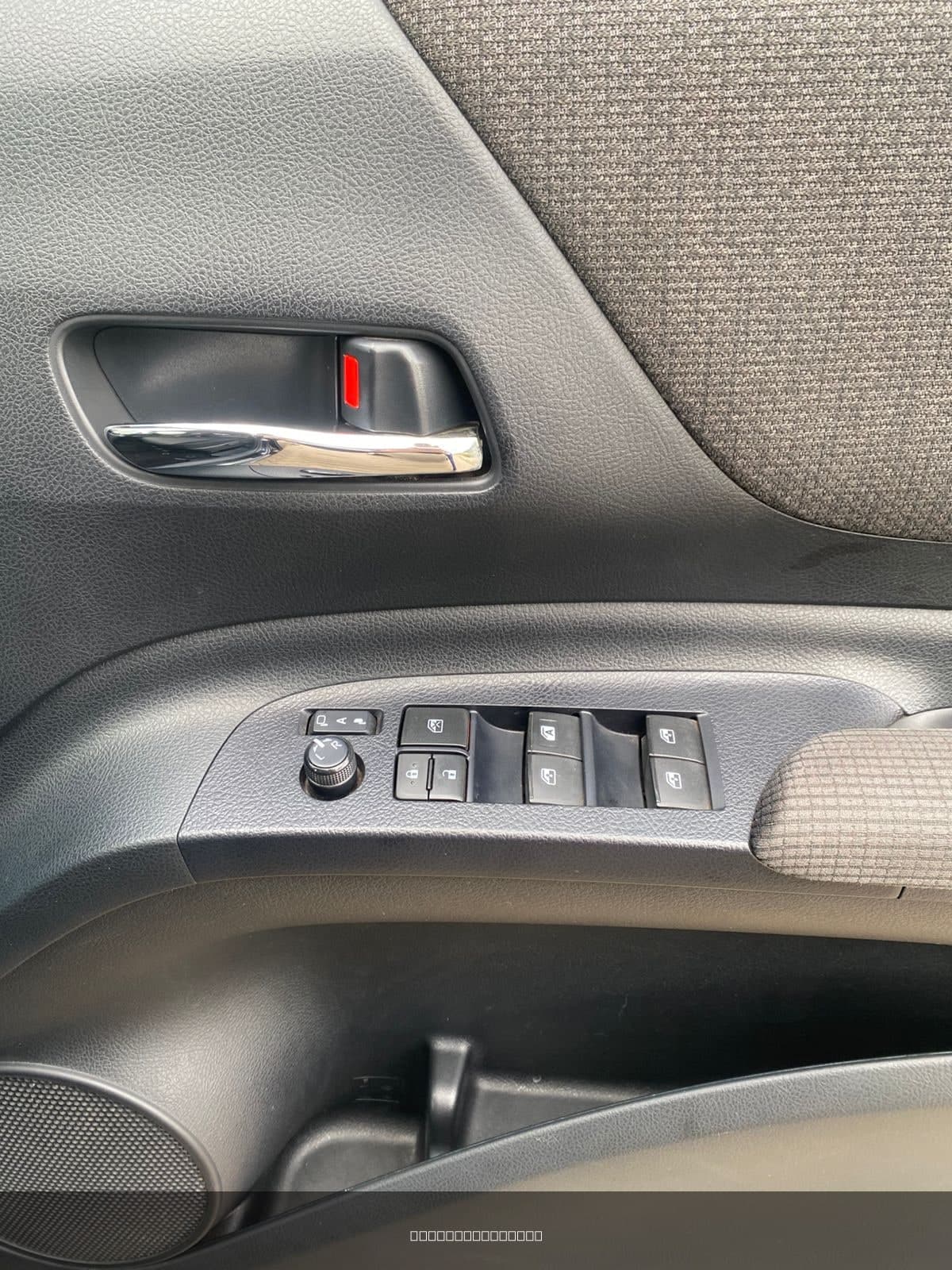 2019 Toyota Sienta Non hybrid Engine image 4