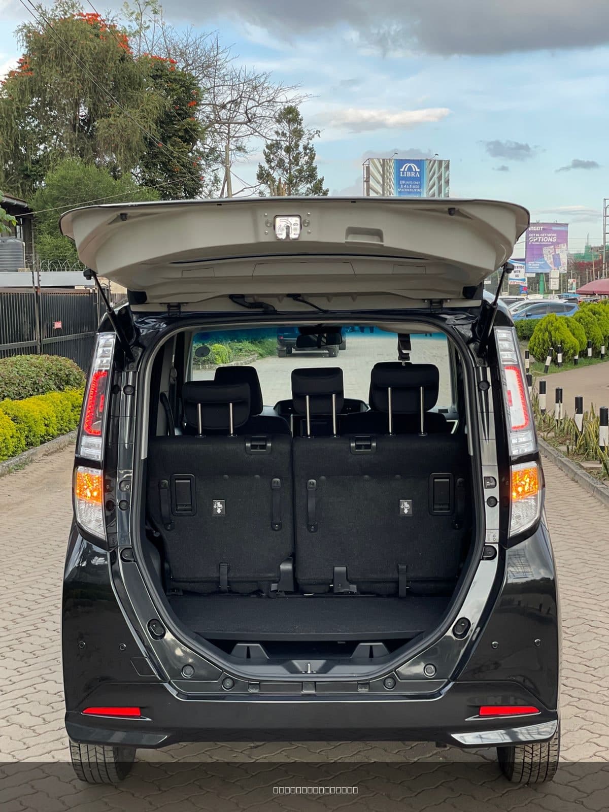 2019 Toyota Tank image 4