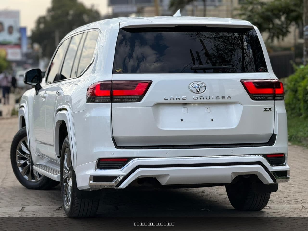 2023 Toyota Land Cruiser ZX image 2