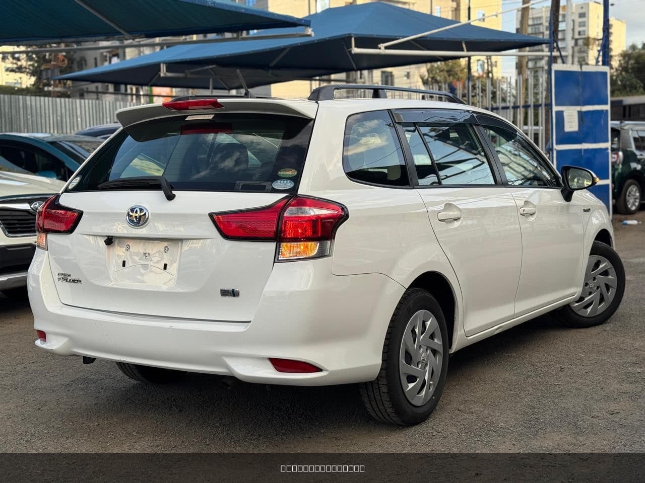 2019 Toyota Fielder Hybrid image 4