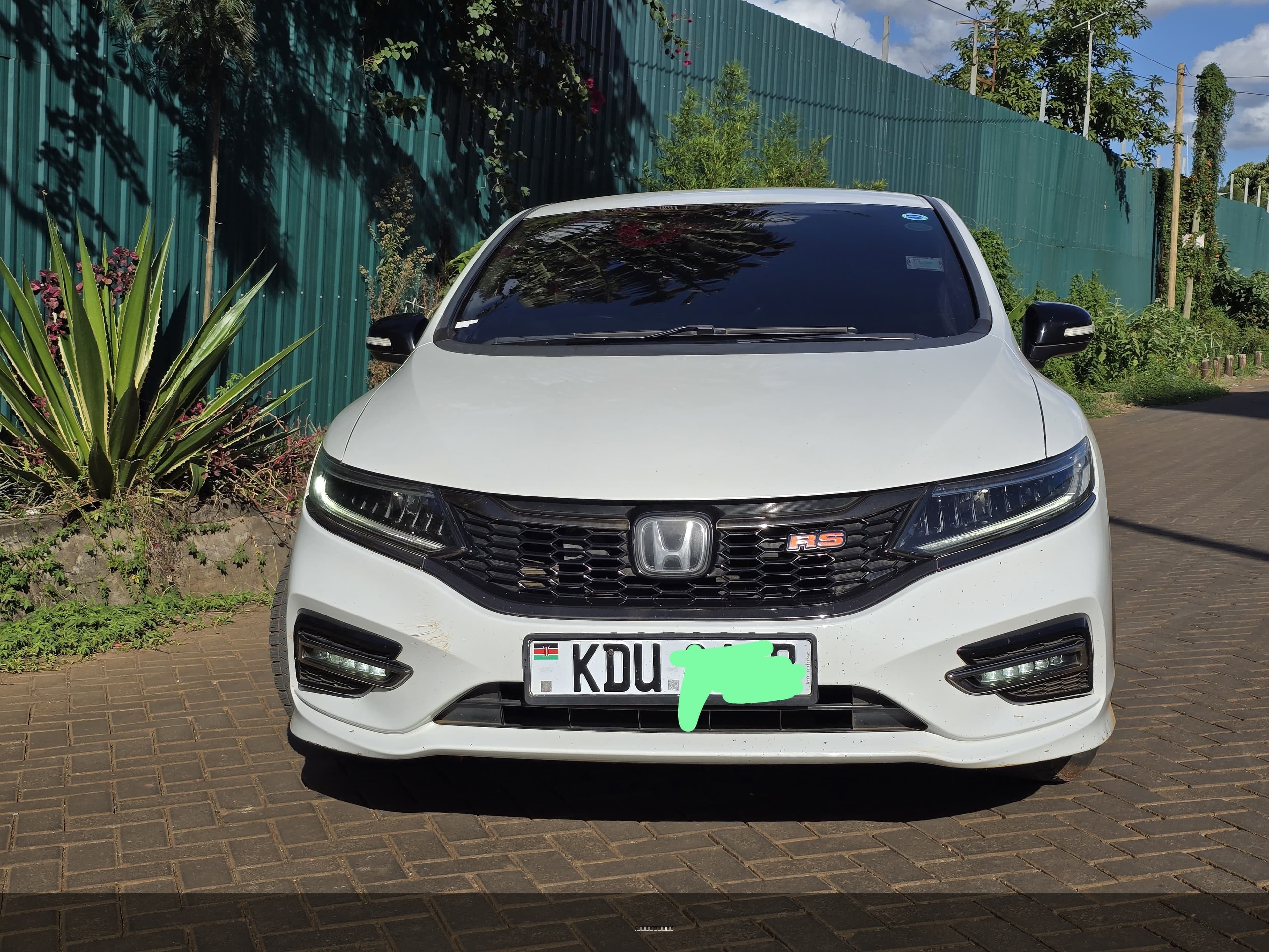 Honda Jade ( Rs )