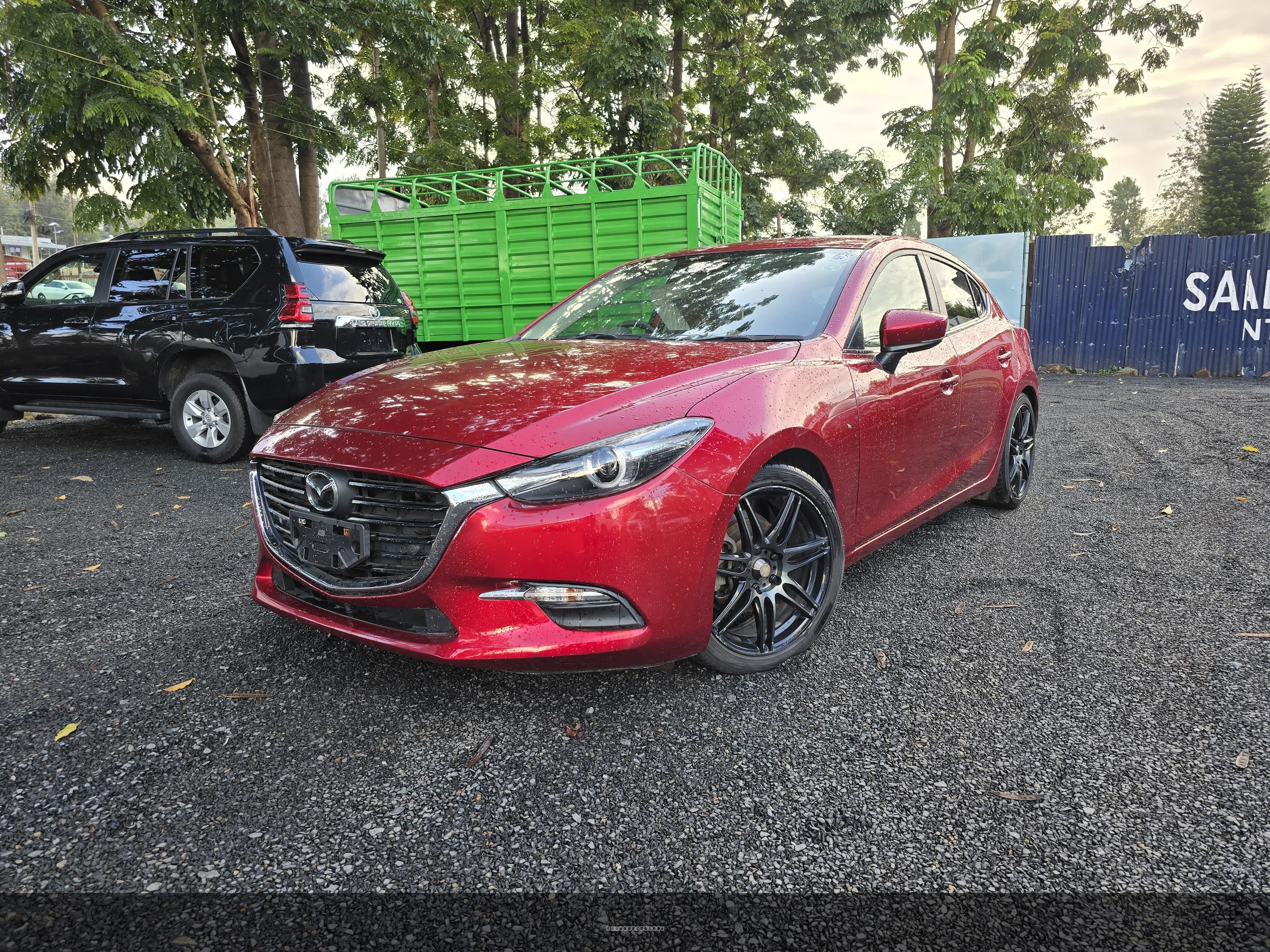 Mazda Axela ( Sport )