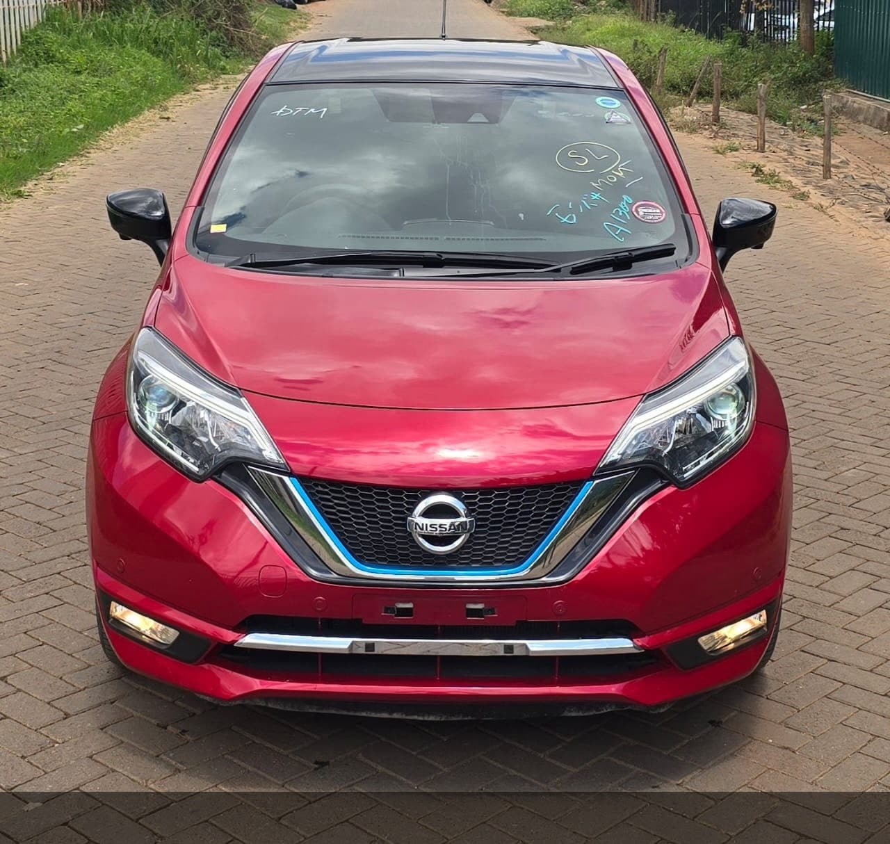 2019 Nissan Note E Power image 2