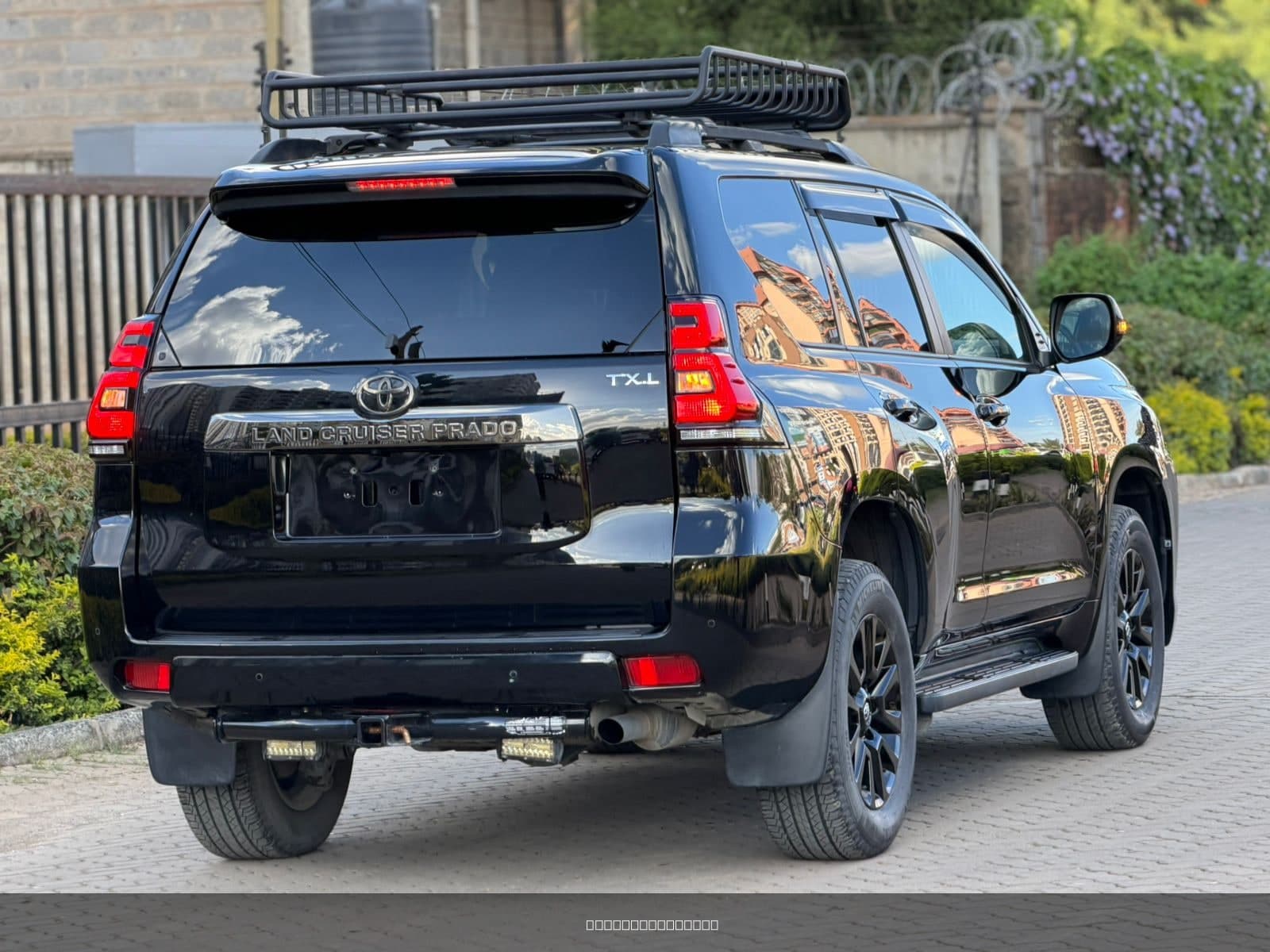 2021 Toyota Prado J150 image 2