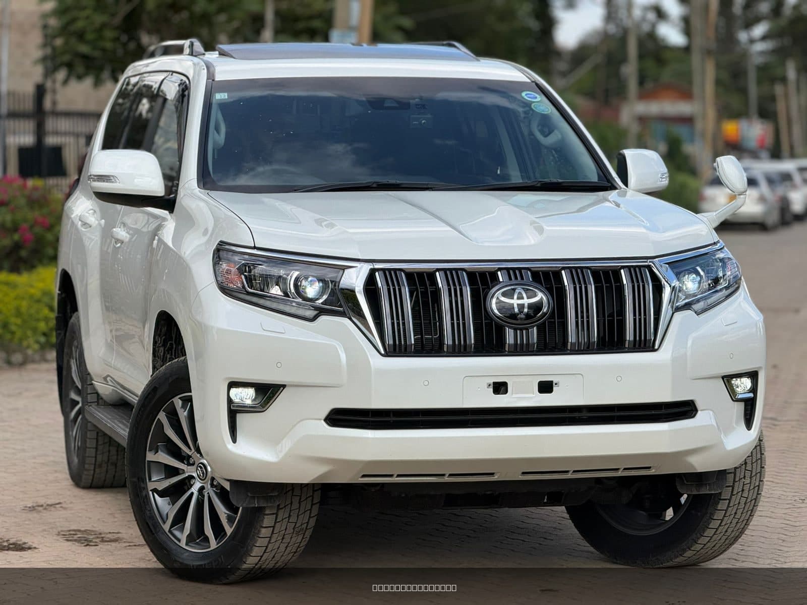 Toyota Land Cruiser ( Prado )