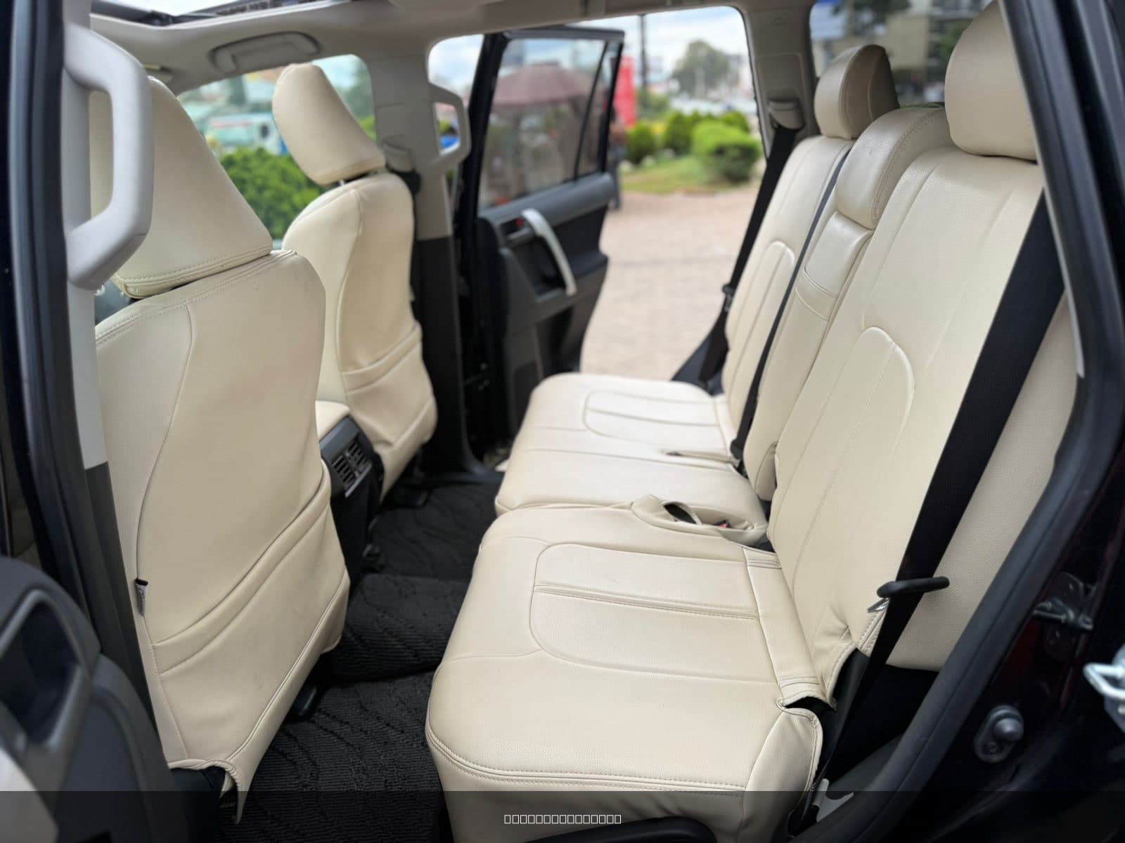 2019 Toyota Land Cruiser Prado TX-L image 5