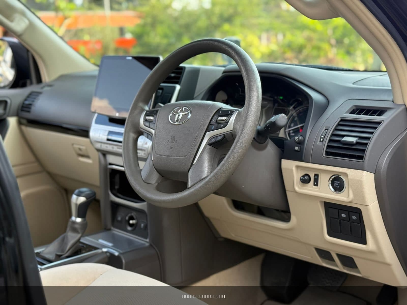 2021 Toyota Land Cruiser Prado image 5