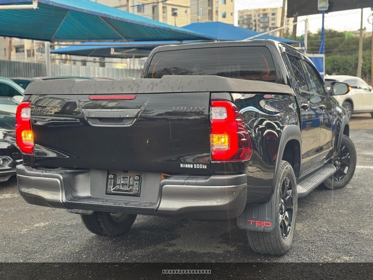 2019 Toyota Hilux Z BLACK RALLY EDITION image 4