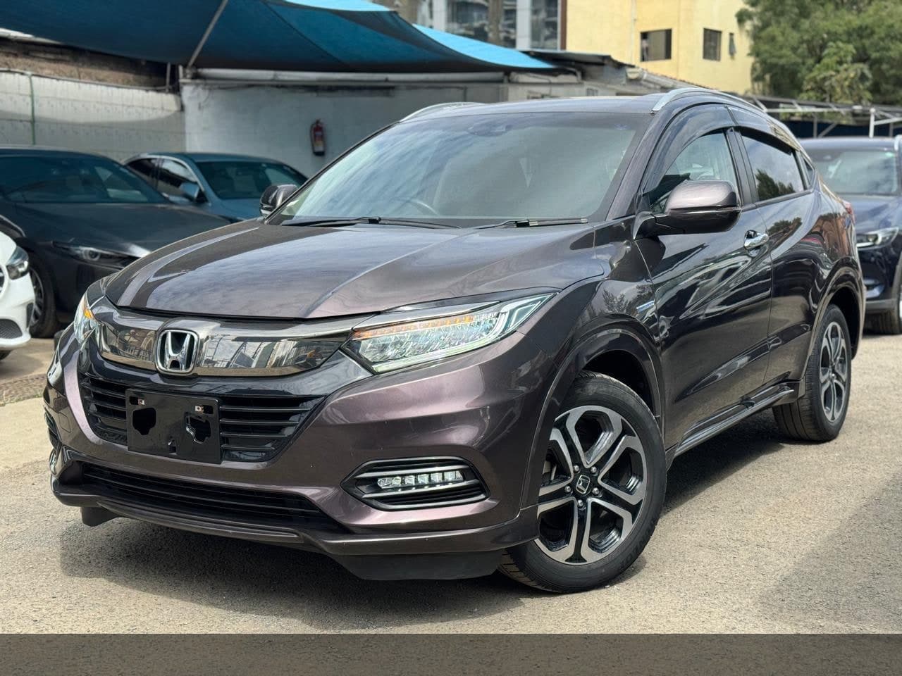 2018 Honda Vezel Z SENSING PACKAGE image 3