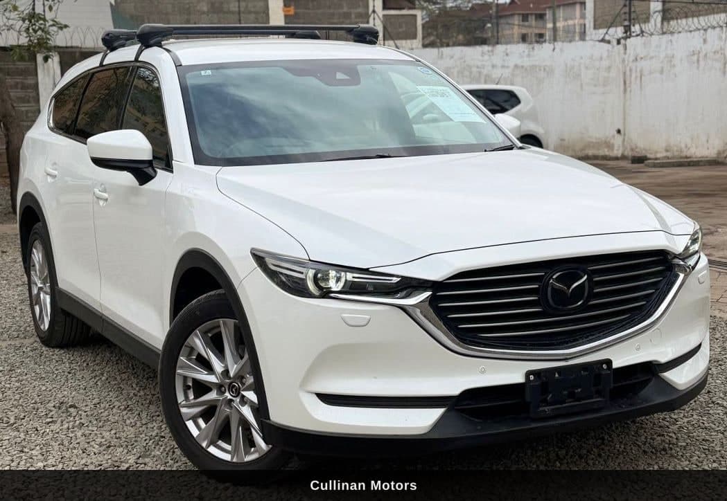 2018 Mazda CX-8 image 2