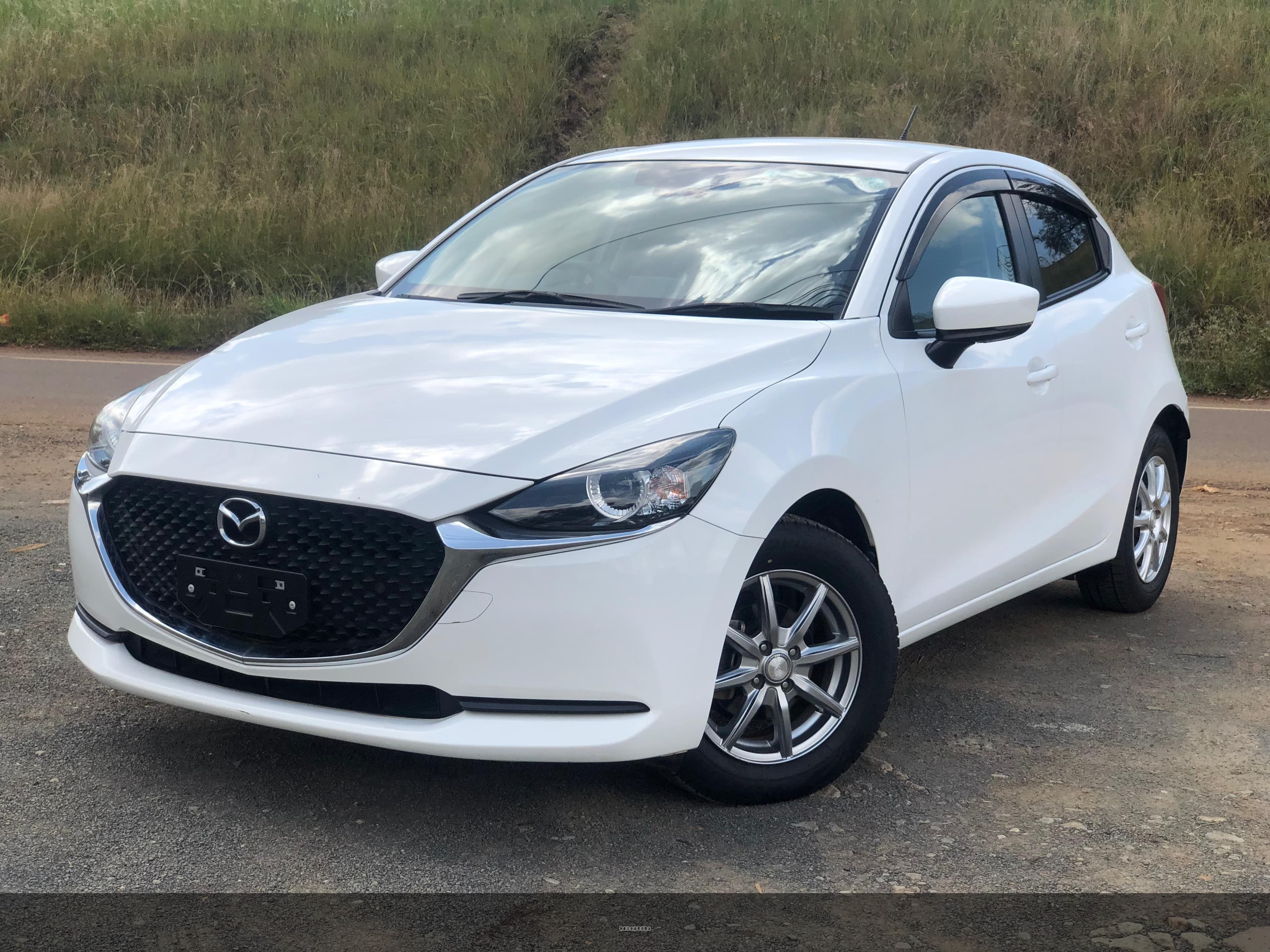 2019 Mazda 2 image 4